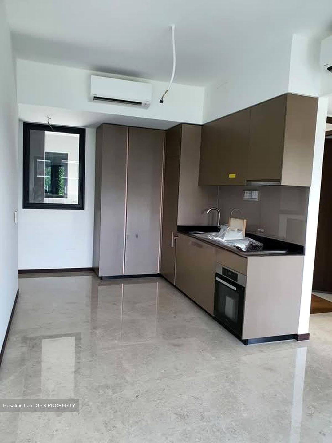 Royalgreen (D10), Condominium #557625711